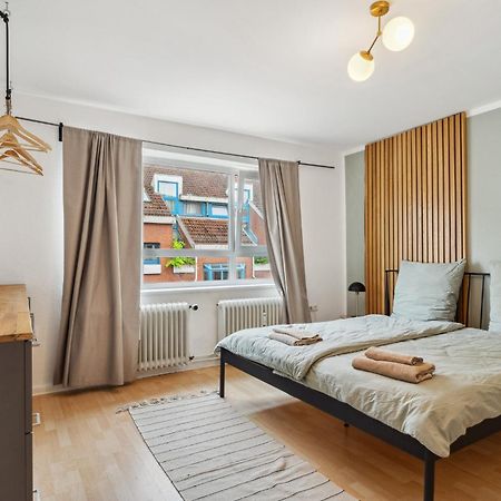 Zentrale Wohnung 3 Zimmer 24H Check In Kiel Dış mekan fotoğraf